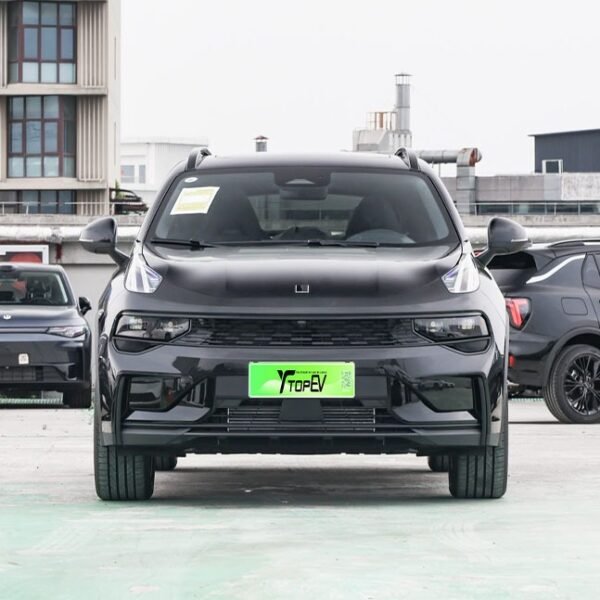 2026 Lynk & Co 01– China Export Vehicle | Chinese Luxury Car Canada