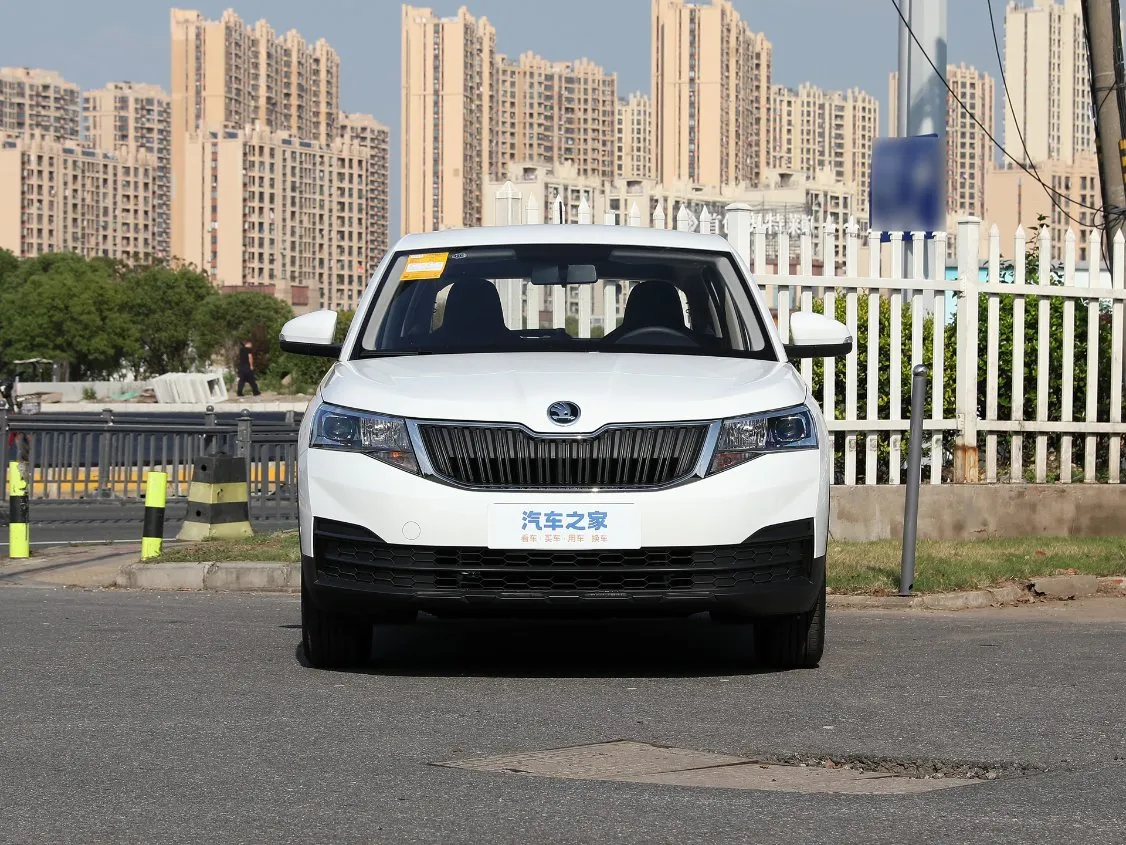 imgi_87_Versatile-5-Seat-SUV-for-Urban-Adventures-Skoda-Kamiq-Gasoline-Second-Hand-Cars Skoda Kamiq SUV– Wholesale Price From China | Chinese Sedan for Sale Canada - Image 1