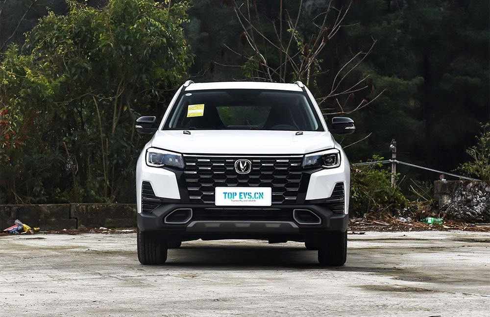 imgi_3_1_3(38) Changan CS75 2026– For Sale From China | Worldwide Shipping From China - Image 1